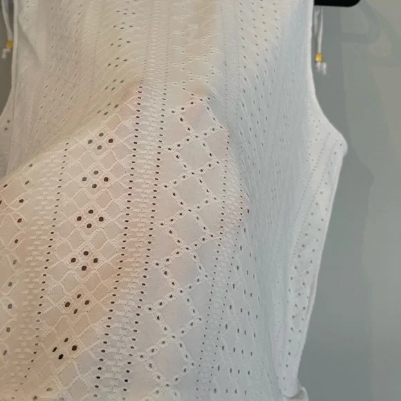 michael Kors Eyelet Peplum Sleeveless Top - Picture 8 of 11